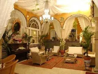 ゲストハウス オスタル シエルペス *